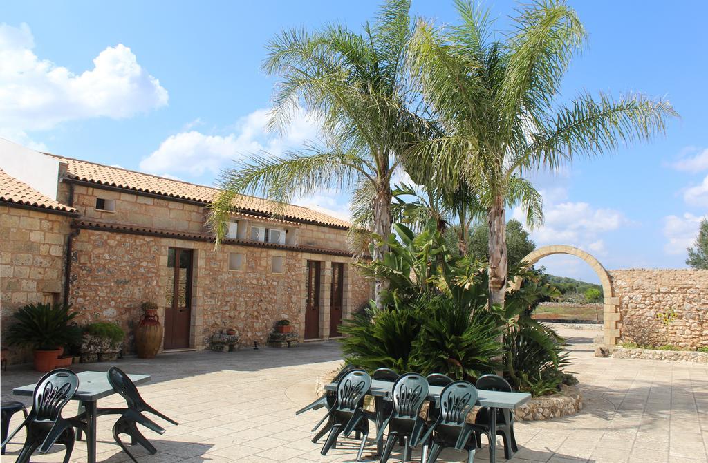 Azienda Agrituristica Masseria La Verna Patù Exterior foto
