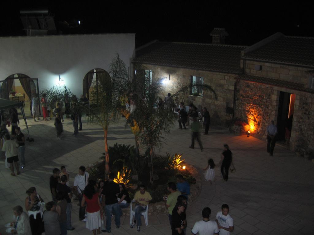 Azienda Agrituristica Masseria La Verna Patù Exterior foto